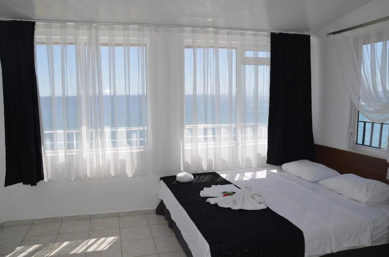 Paradise Beach Hotel Istanboel Turkije